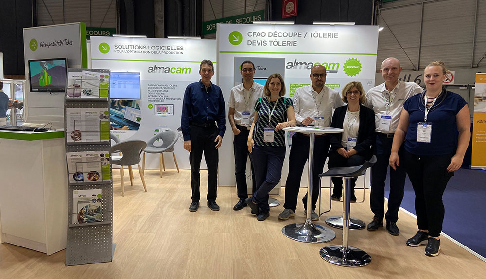 Alma team members at the Global Industrie exhibition
